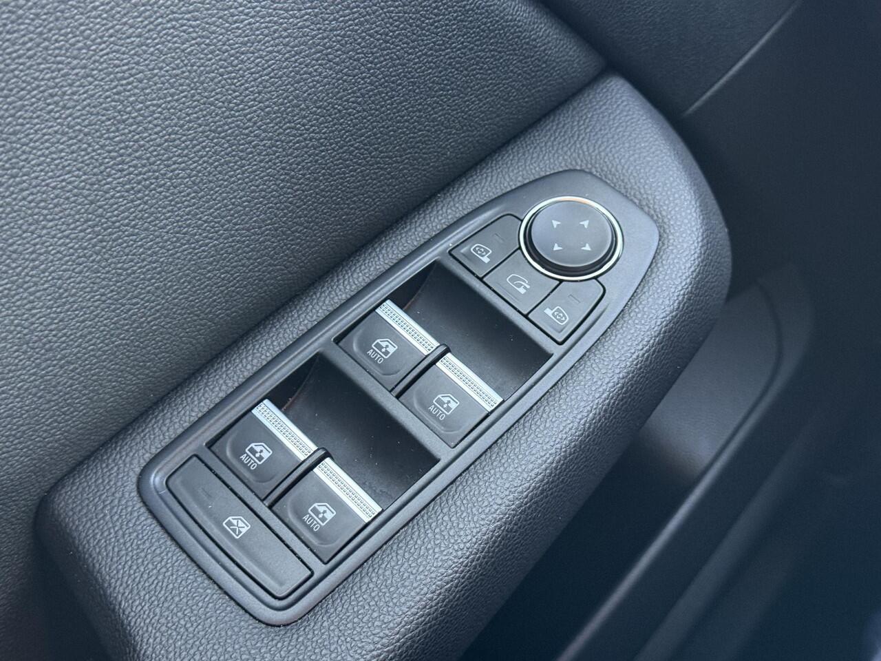 Renault CLIO 1.0 TCe Intens LED | Keyless | Camera | Sensoren rondom