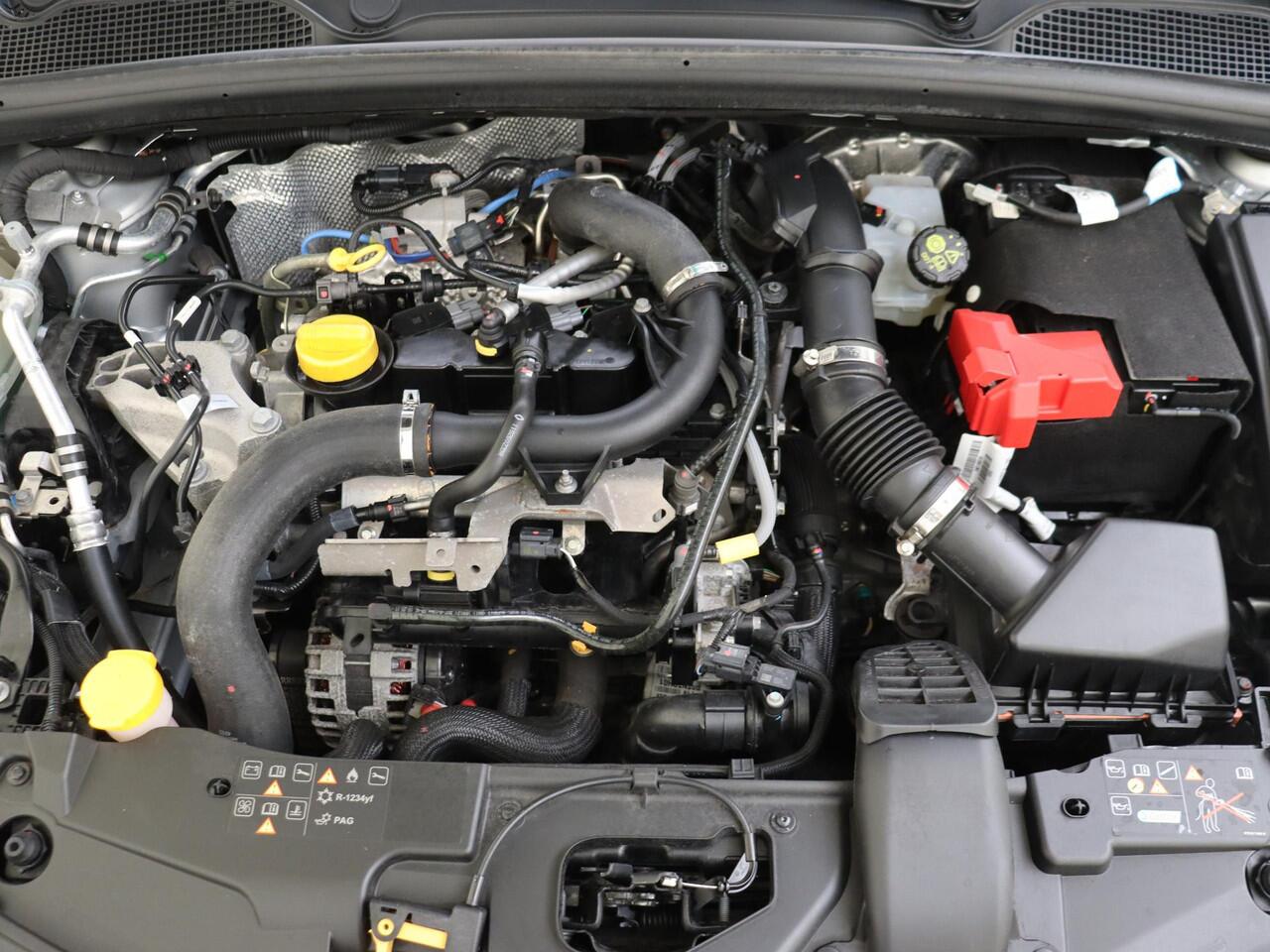 Renault CLIO 1.0 TCe 90PK Equilibre | All-Seasonbanden | Full-Map Navigatie | PDC Achter | Licht- & Regensensor | LED-Verlichting | Cruise Control & Snelheidsbegrenzer | Apple Carplay & Android Auto | Lane Assist