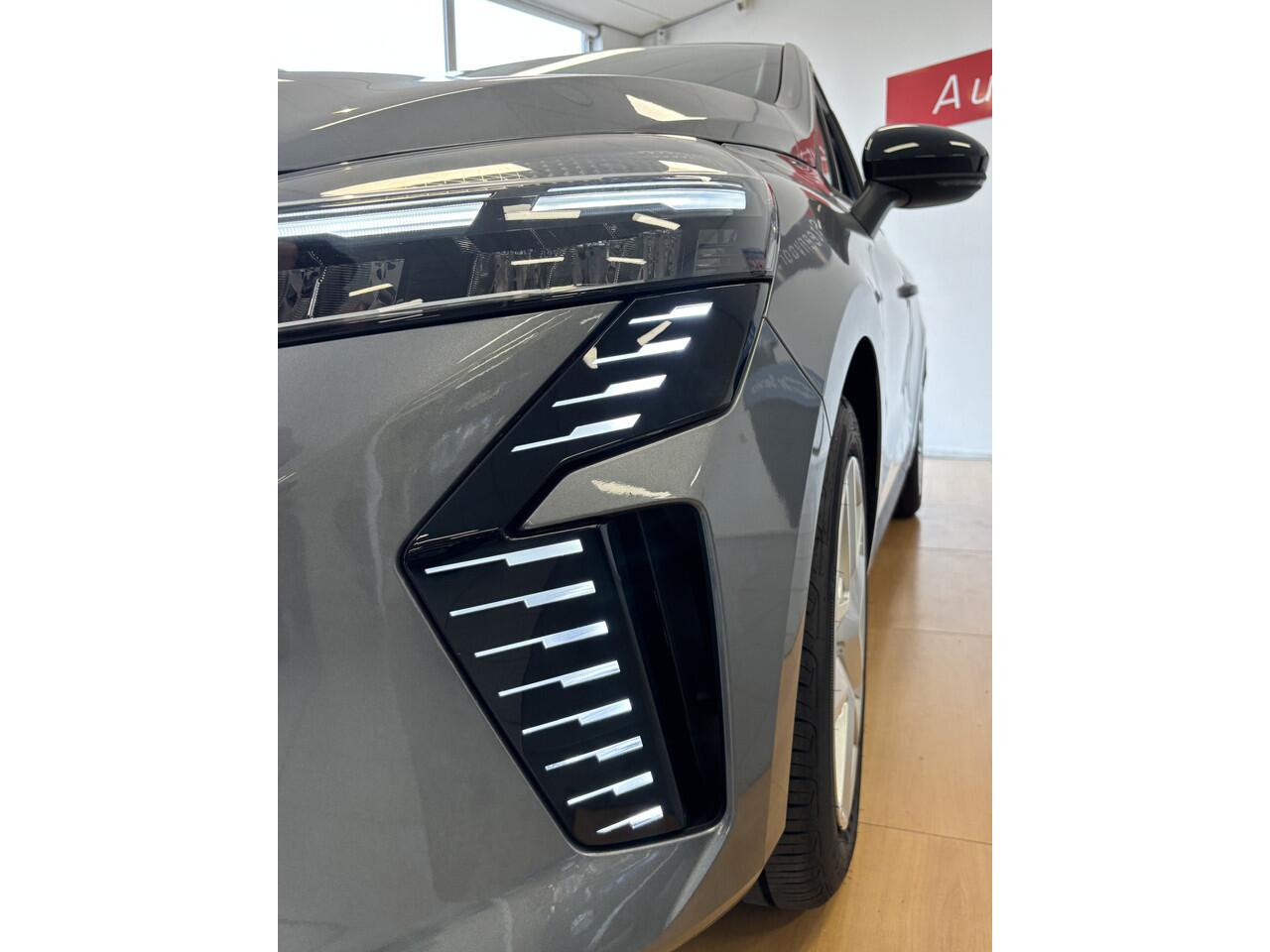 Renault CLIO 1.0 TCe 90 *CARPLAY * PDC * STOELVERW. * KEYLESS