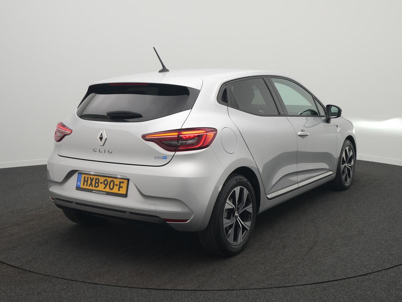 Renault CLIO 1.6 E-Tech Hybrid 140 Intens - RIJKLAARPRIJS - Achteruitrijcamera - Cruise Control - Dealeronderhouden