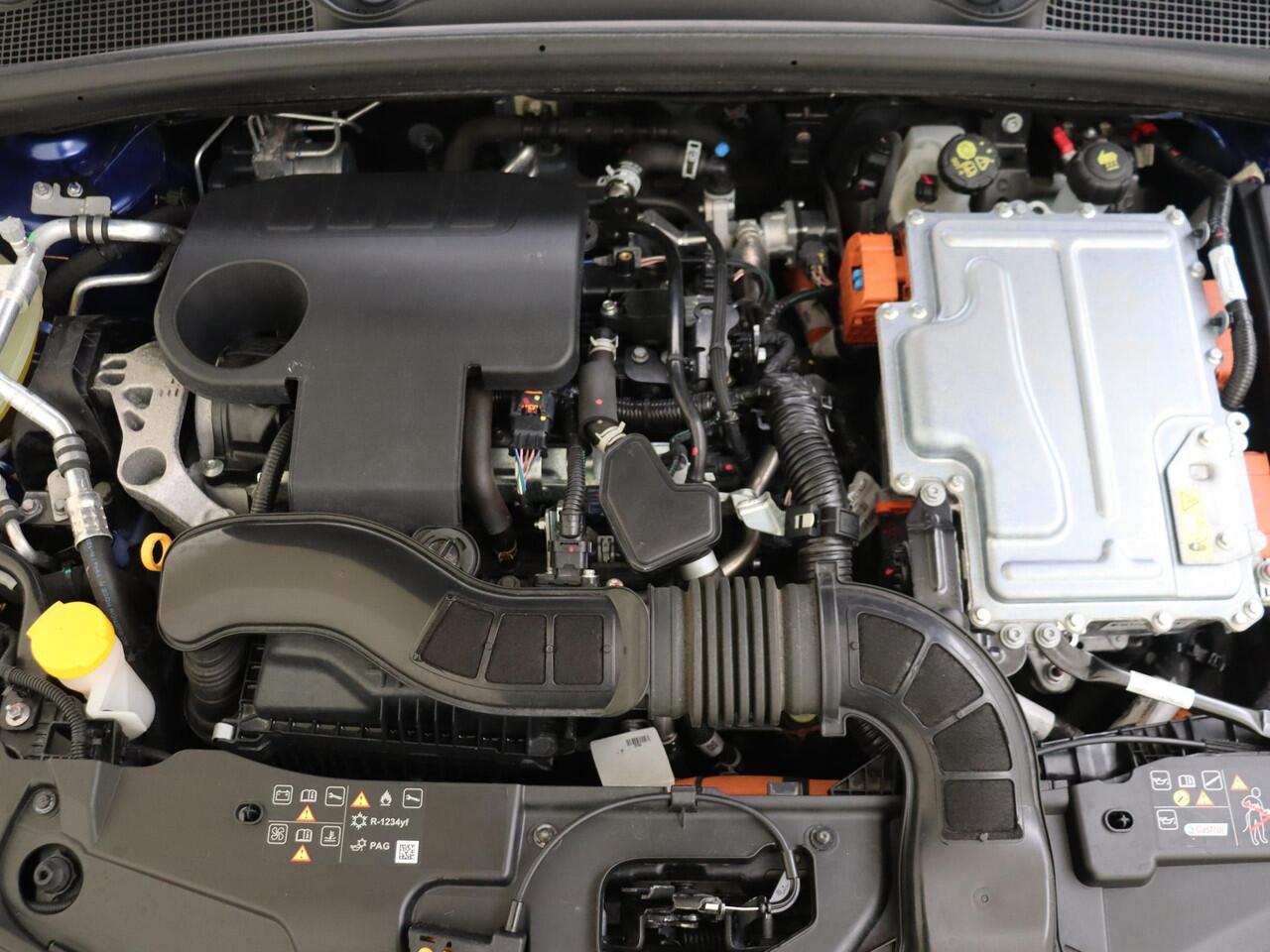 Renault CLIO 1.6 E-Tech Full Hybrid 145 techno Lm velgen | bluetooth | metallic lak