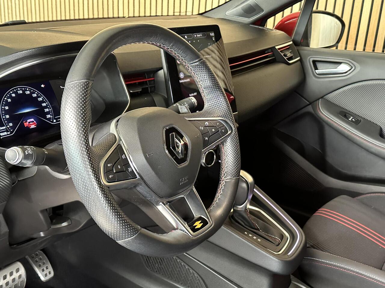 Renault CLIO 1.3 TCe R.S. Line Stoelverwarming | 360 camera | Trekhaak