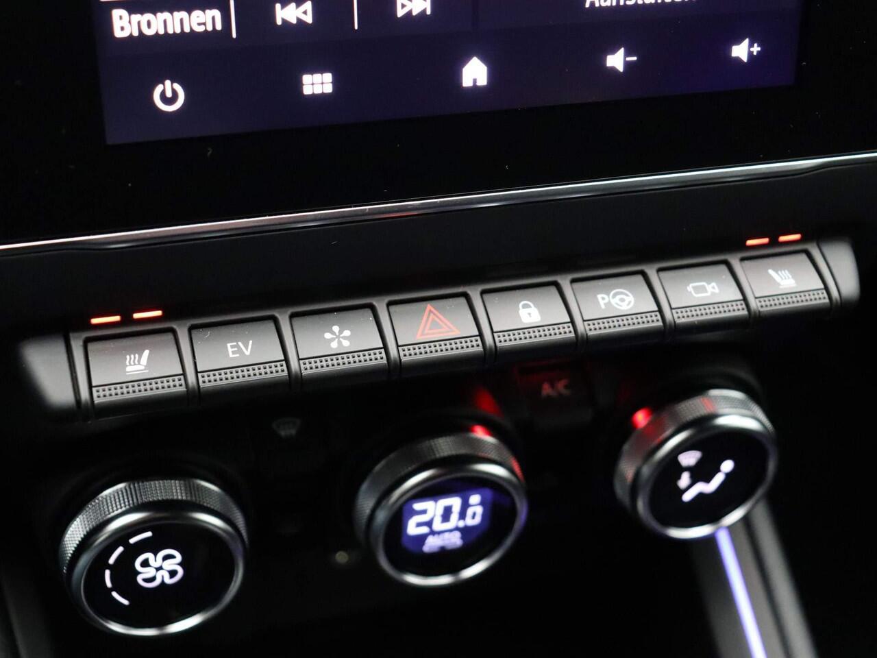 Renault CLIO 1.6 E-Tech Full Hybrid 145pk esprit Alpine | 360 graden camera | Stoel- en stuurverwarming | 17" "La Fleche" velgen |