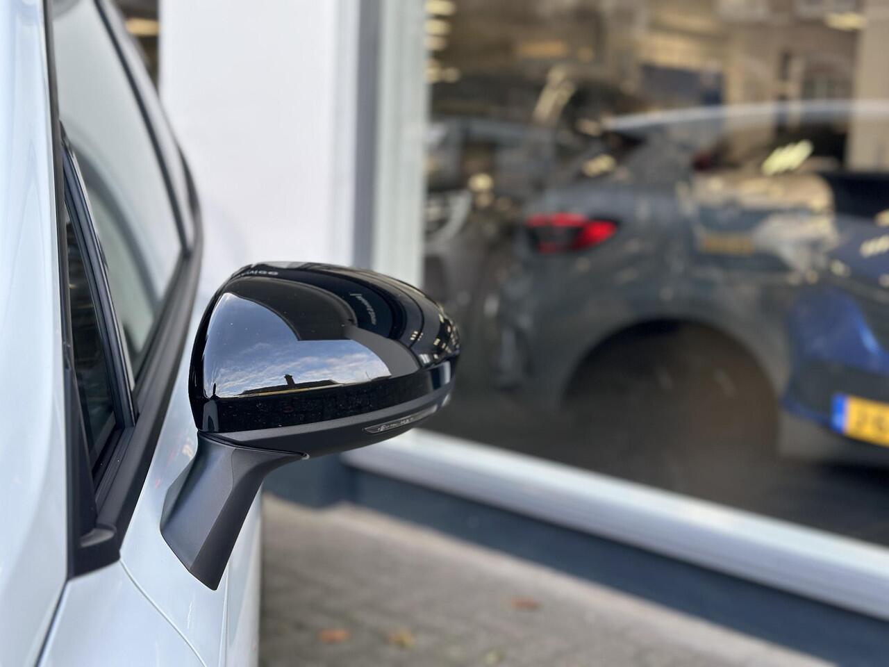 Renault CLIO V 1.6 E-Tech Full Hybrid 145 esprit Alpine | Dealeronderhouden | Lage kilometerstand!! | Sportieve esprit alpine uitvoering |