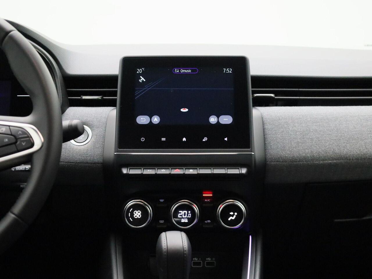 Renault CLIO 1.6 E-Tech Full Hybrid 145 techno | Camera | PDC Achter | Full-Map Navigatie | LED Pure Vision | Privacy Glass | Cruise Control & Snelheidsbegrenzer | 16" LMV 'Boa Vista' | Climate Control | Keyless | Draadloze Apple Carplay & Android Auto