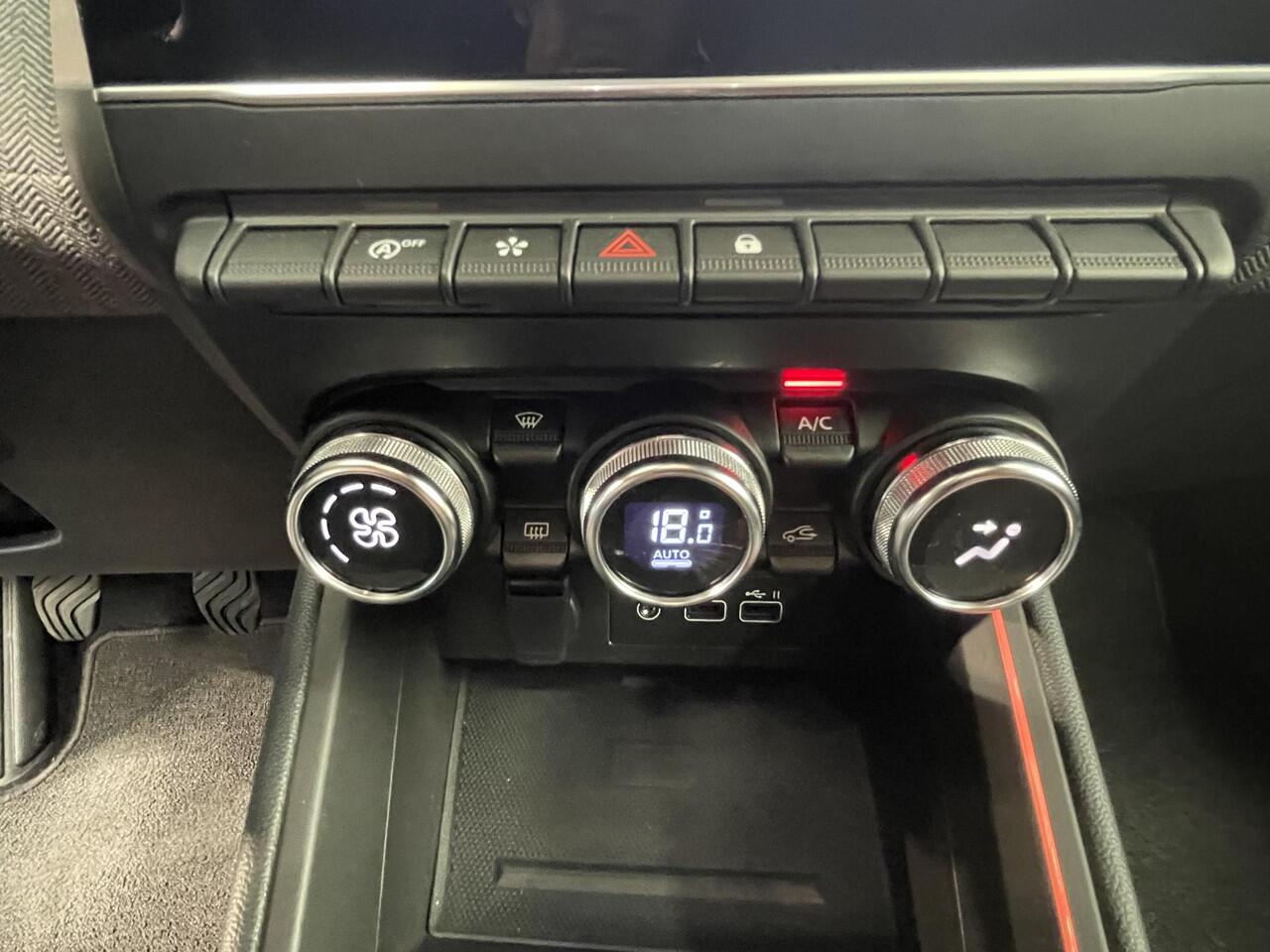 Renault CLIO 1.0 TCe 90 GPF techno | Achteruitrijcamera | Apple CarPlay / Android Auto | 17" LMV | Climate Control |