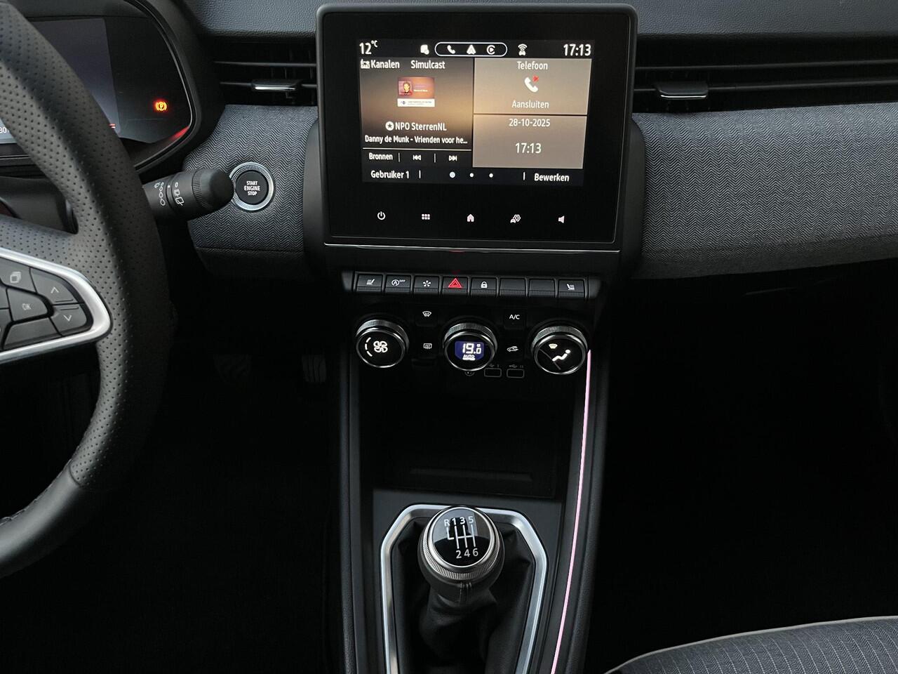 Renault CLIO 1.0 TCe 90 Techno | Apple CarPlay / Android Auto navigatie | Achteruitrijcamera | Stoelverwarming |