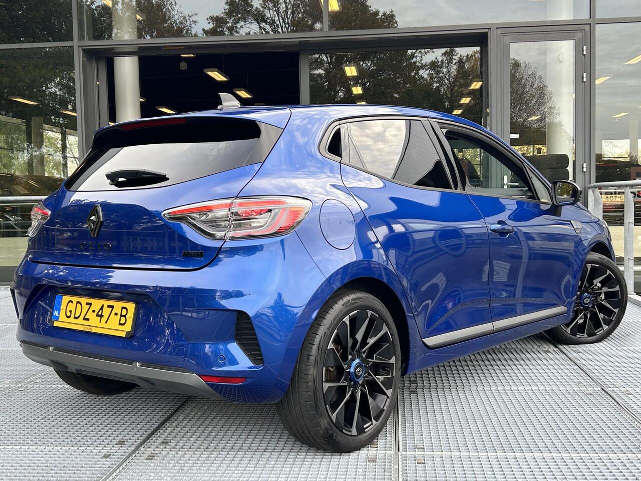 Renault CLIO 1.6 E-Tech Full Hybrid 145 esprit Alpine | BOSE | 360° Camera | Apple Carlay | Navigatie