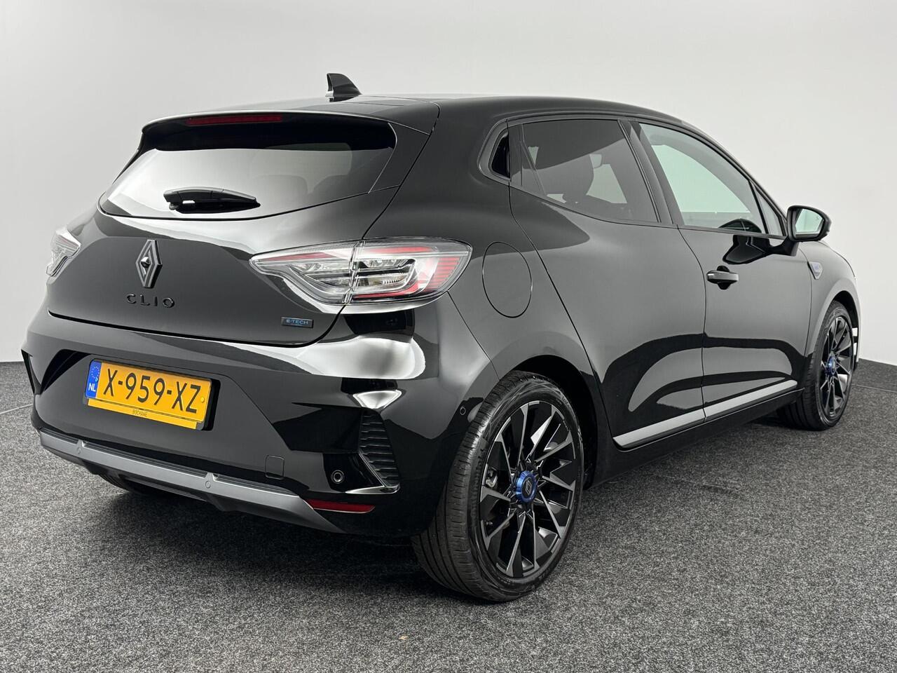 Renault CLIO 1.6 E-Tech Full Hybrid 145 esprit Alpine