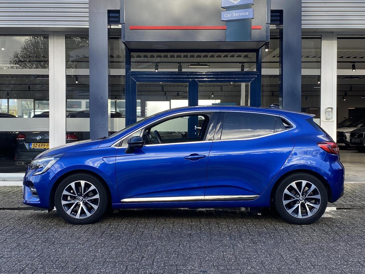 Renault CLIO 1.6 E-Tech Hybrid 145 Techno / Automaat / NL-Auto / 1e-Eigenaar / Dealer-Onderhouden / Cruise-Control / Climate-Control / Trekhaak / LED / Keyless / Apple-Carplay & Android-Auto / Sfeerverlichting / DAB Radio-Bluetooth / Navi / PDC V+A met Camera / 16'' L