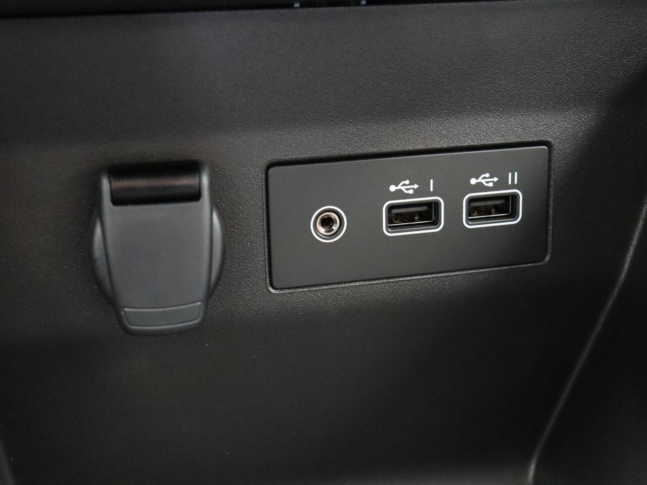 Renault CLIO E-Tech Full Hybrid 145pk evolution | Airco | Cruise control | Apple carplay / Android auto | Vierseizoenbanden |