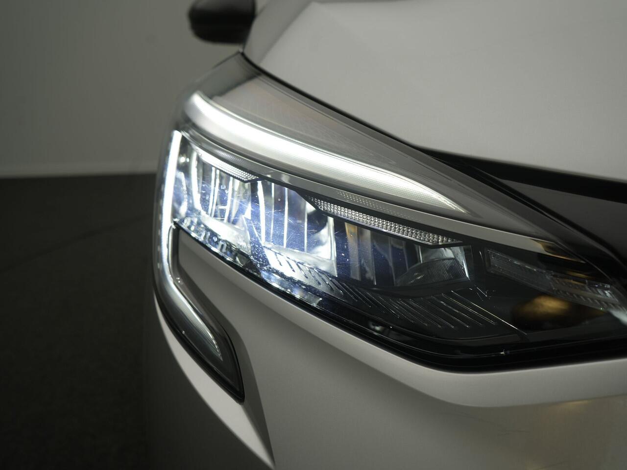 Renault CLIO 1.6 E-Tech Hybrid 140 Intens - RIJKLAARPRIJS - Achteruitrijcamera - Cruise Control - Dealeronderhouden