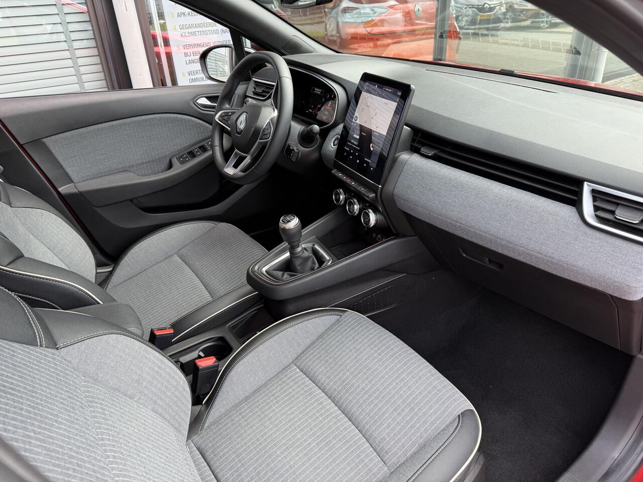 Renault CLIO fase2 Techno Tce 90 360 camera | adaptieve cruise | draadloos carplay | inductielader | tijdelijk gratis Top Afleverpakket twv Eur 695