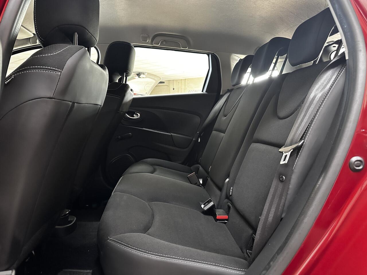 Renault CLIO Estate 0.9 TCe Life/ LED Dagrijverl./ Airco/ Cruise/ Bluetooth/ Radio+AUX&USB/ Elek.Pakket/ Isofix/ C.V.Afstand.