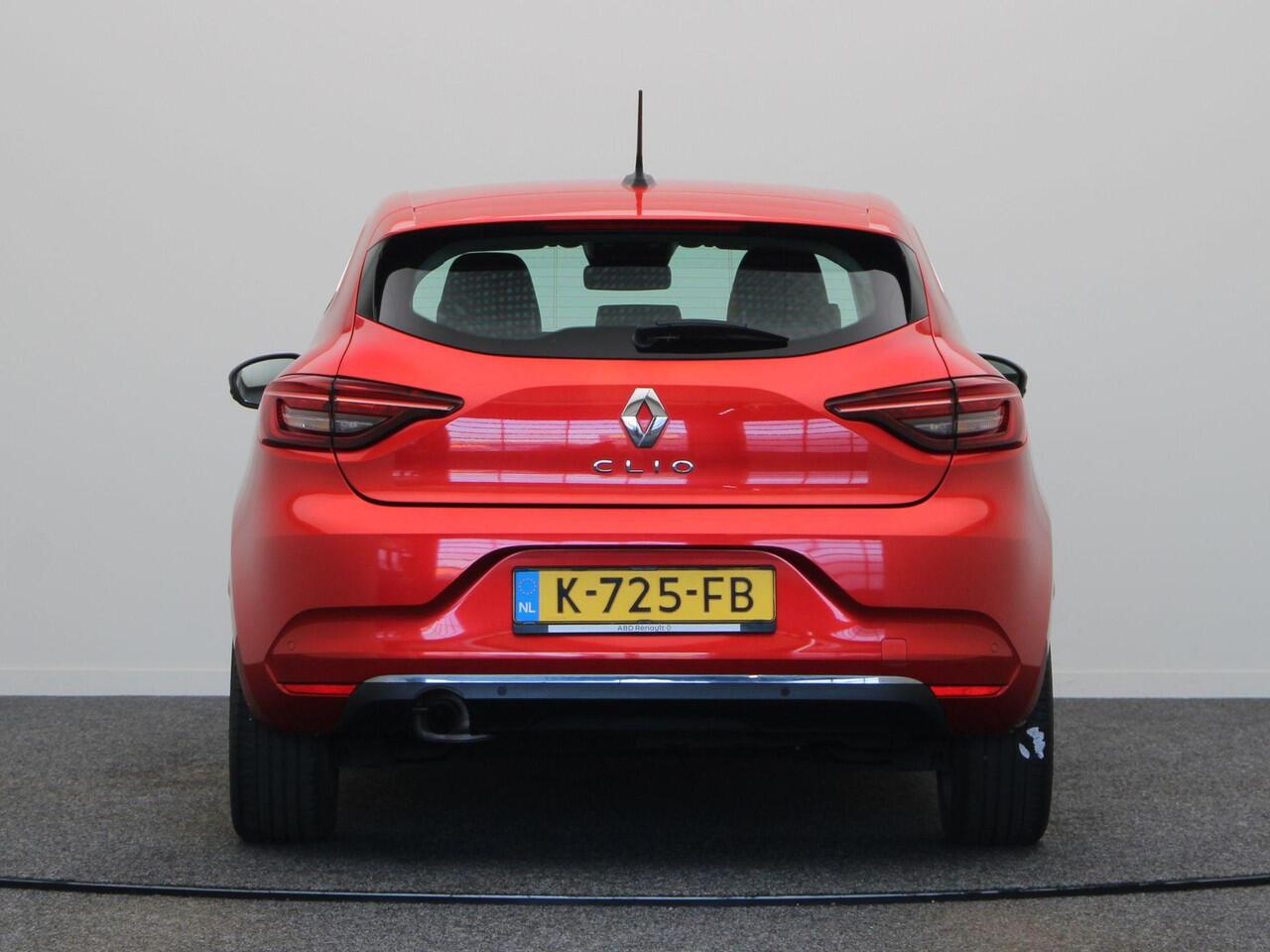 Renault CLIO 100pk TCe Bi-Fuel Intens | Parkeersensoren achter | Navigatie | Climate control | Cruise control |