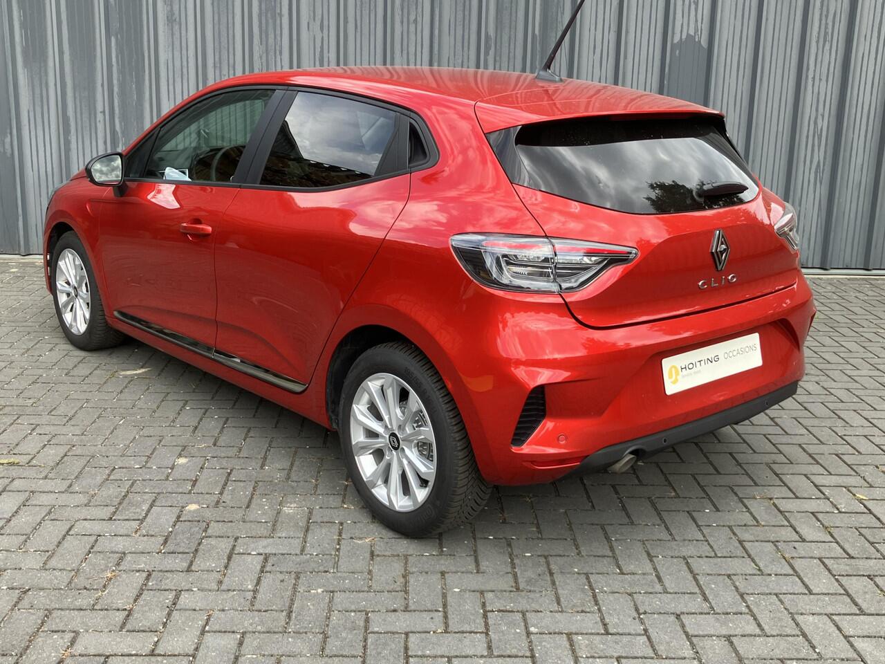 Renault CLIO 1.0 TCe 90 GPF Evolution * LM-Velgen, Camera + Sensoren, Donker Glas, Stoelverwarming, Navigatie, Reservewiel, Cruise Control, Licht/Regensensor, Apple CarPlay/Android Auto