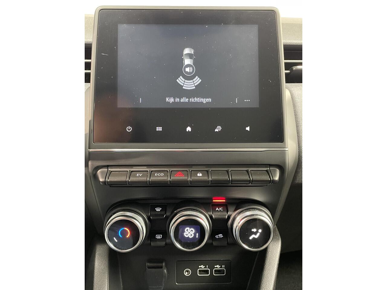 Renault CLIO 1.6 E-Tech Full Hybrid 145 evolution