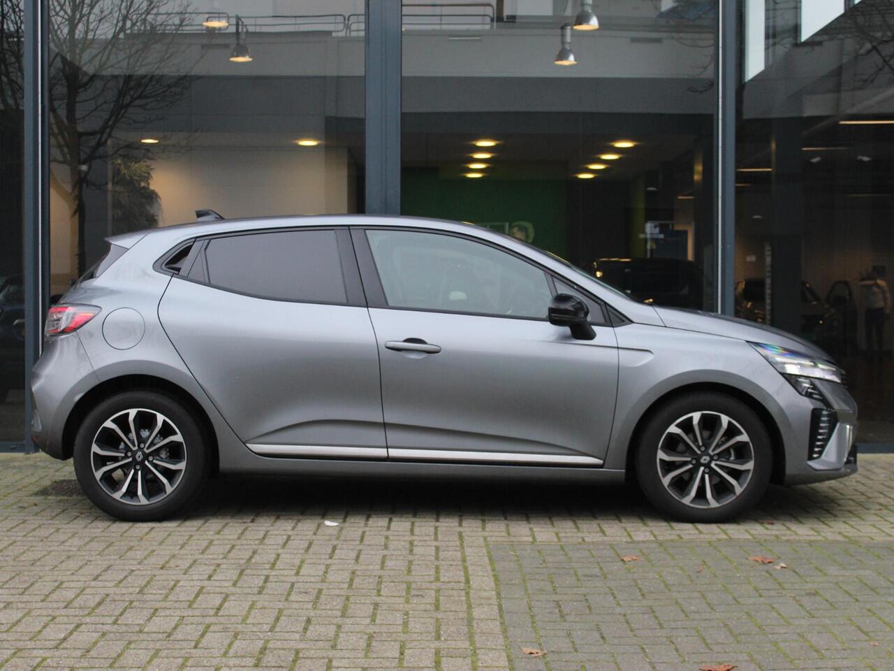 Renault CLIO TCe 90 Techno / DEMO / 18.000KM / CAMERA / PDC A / CLIMATE / CRUISE / APPLE CARPLAY / ANDROID AUTO / PRIVACY GLASS / DAB+ / 16'' LMV