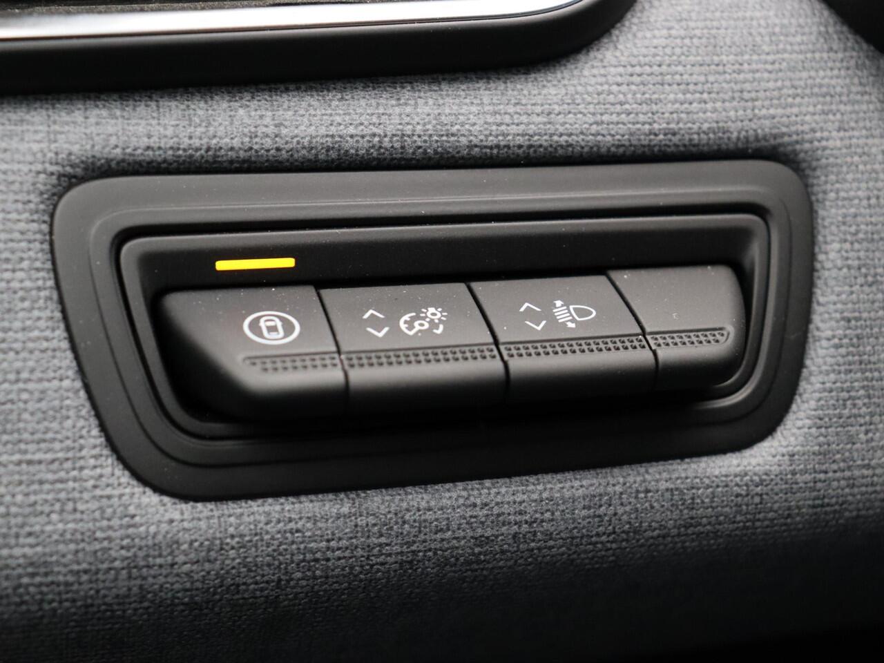 Renault CLIO E-Tech Full Hybrid 145pk evolution | Airco | Cruise control | Apple carplay / Android auto | Vierseizoenbanden |