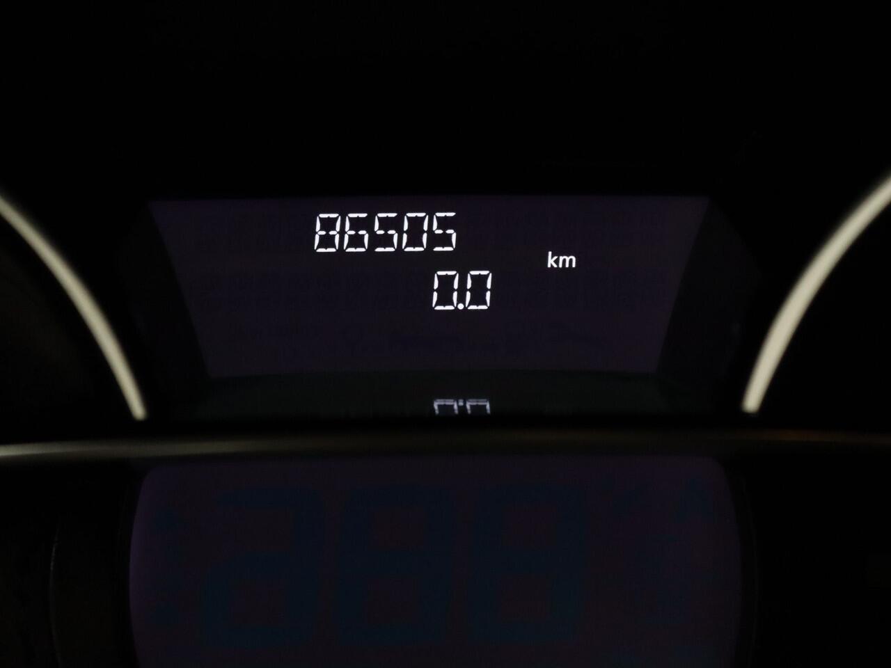 Renault CLIO Estate TCe 90pk Limited Airco | Cruise | Carplay | Parkeersens. achter