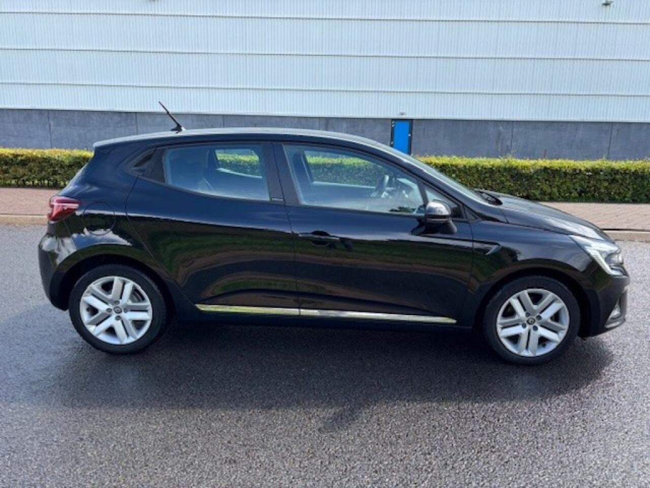 Renault CLIO 1.6 ET H 140 INPARIS Hybrid