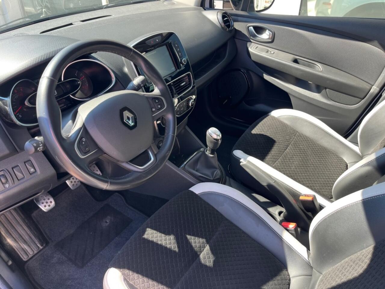 Renault CLIO 90pk Bose Clima Cruise Stoelv. Android/Apple 27.114km