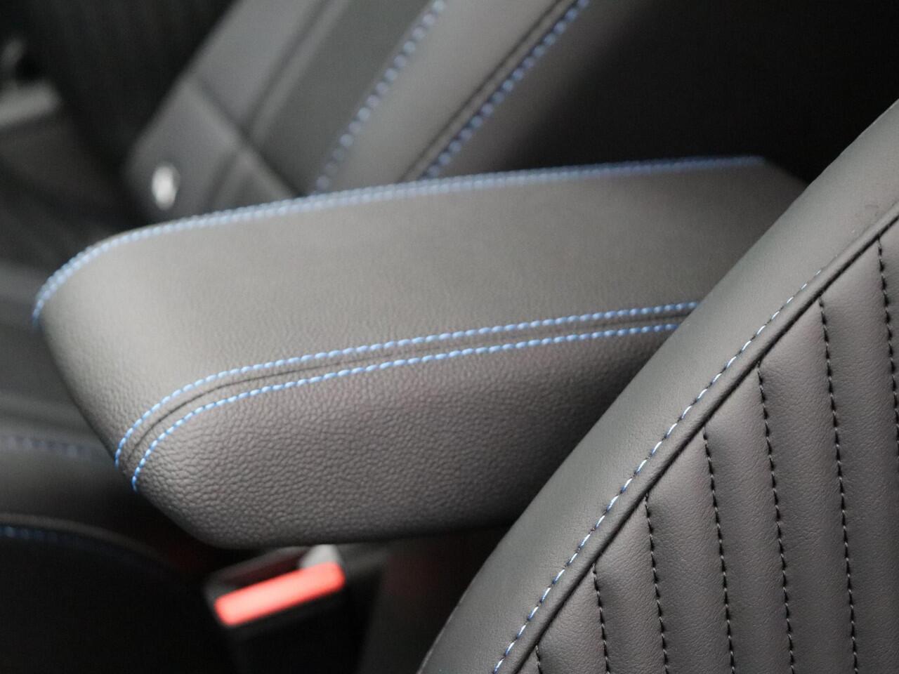 Renault CLIO E-Tech Full Hybrid 145pk esprit Alpine | Grootscherm navigatie | Adaptieve cruise control | 17" lichtmetalen velgen |