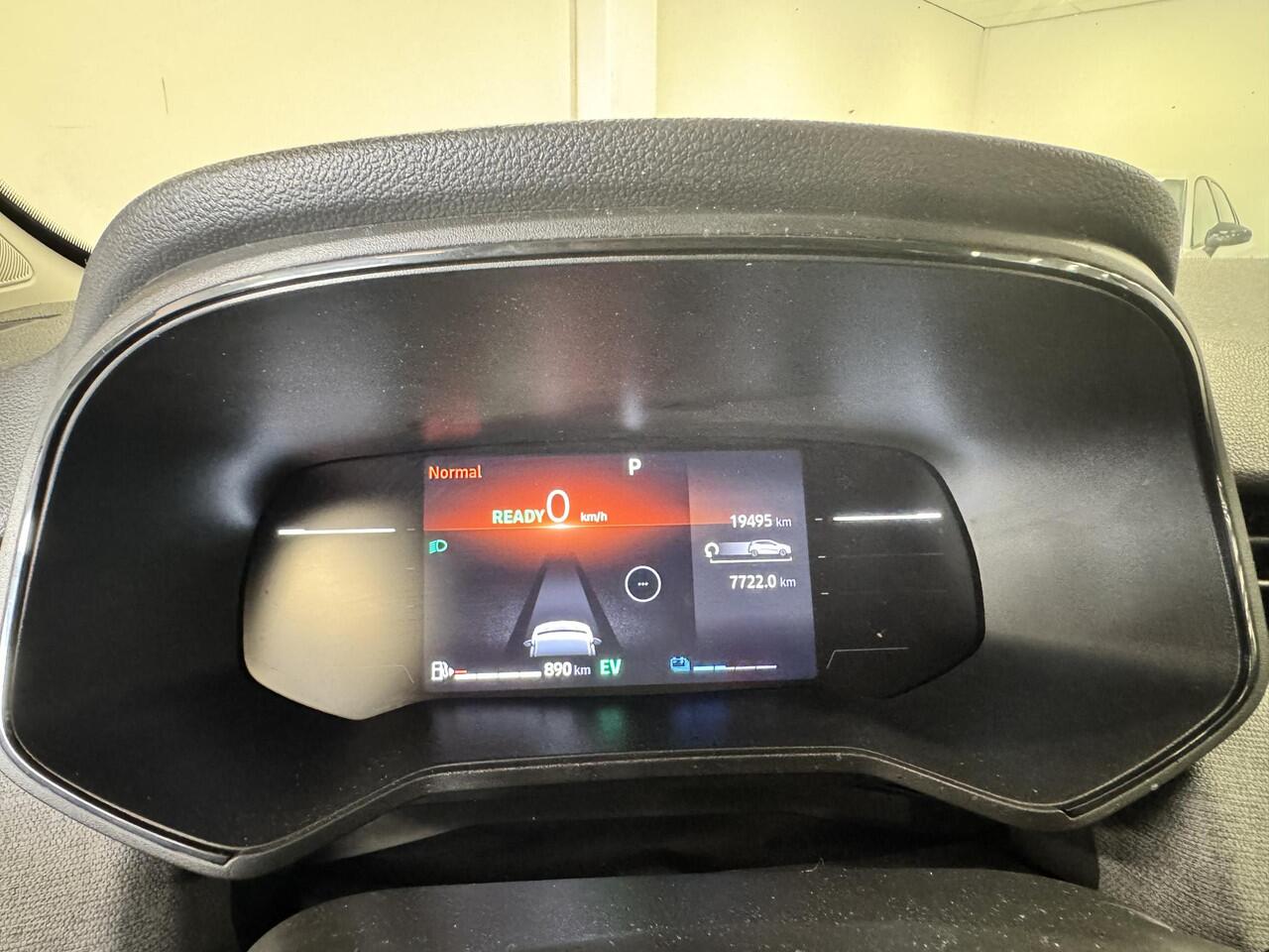 Renault CLIO 1.6 E-Tech Full Hybrid 145 evolution | NAVIGATIE | APPLE CARPLAY & ANDROID AUTO | PARKEERSENSOREN