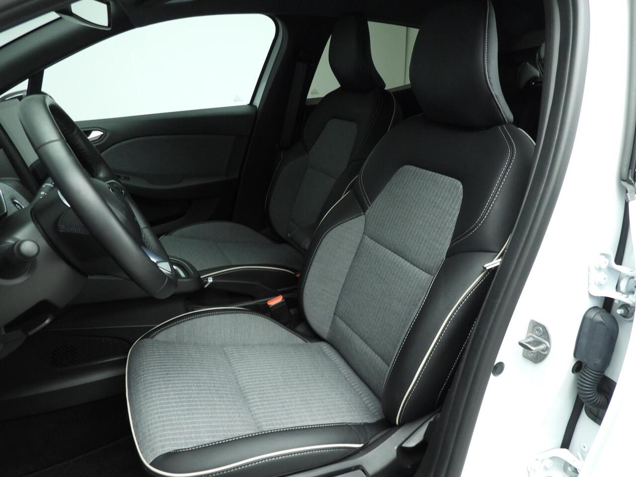 Renault CLIO 1.0 TCe 90 GPF techno | Camera | Navi | Parkeersensoren | 16"