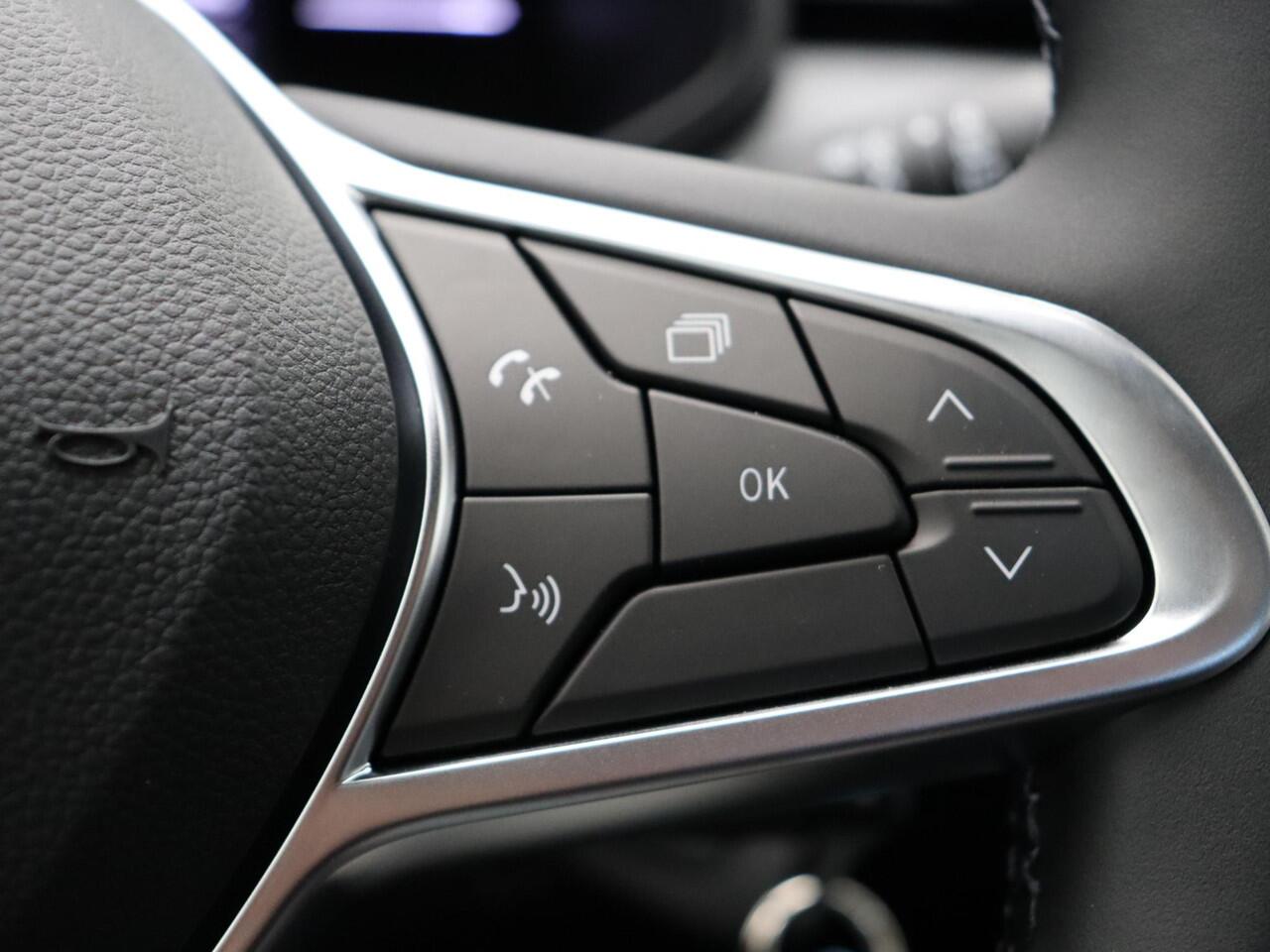 Renault CLIO E-Tech Full Hybrid 145pk evolution | Airco | Cruise control | Apple carplay / Android auto | Vierseizoenbanden |