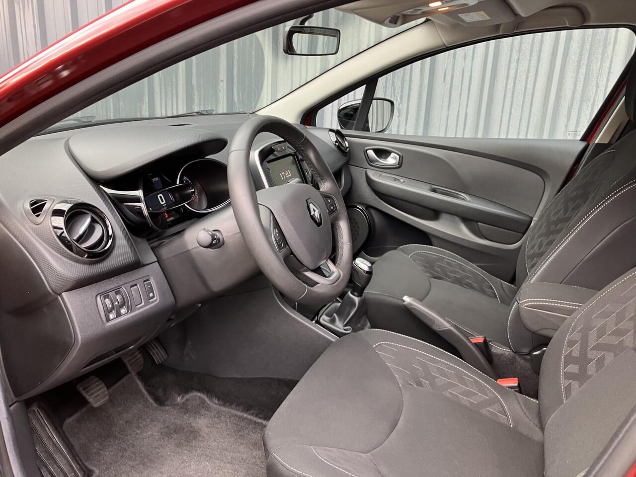 Renault CLIO Estate TCe 90 Limited