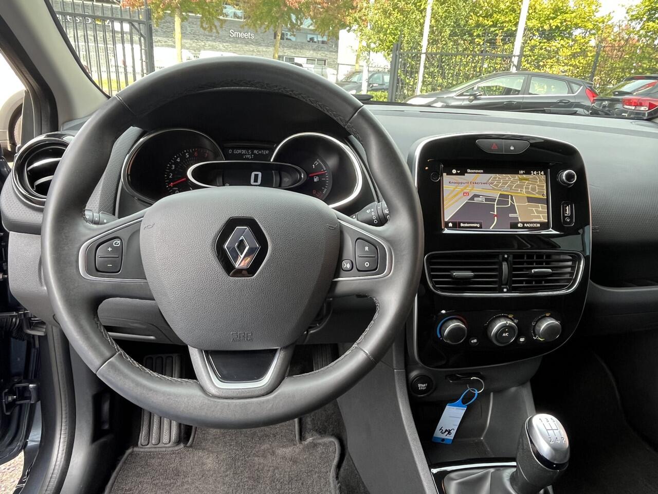 Renault CLIO 0.9 TCe Limited // NAVI // PDC // AIRCO // KEY LESS ENTRY // CRUISE // BLUETOOTH //