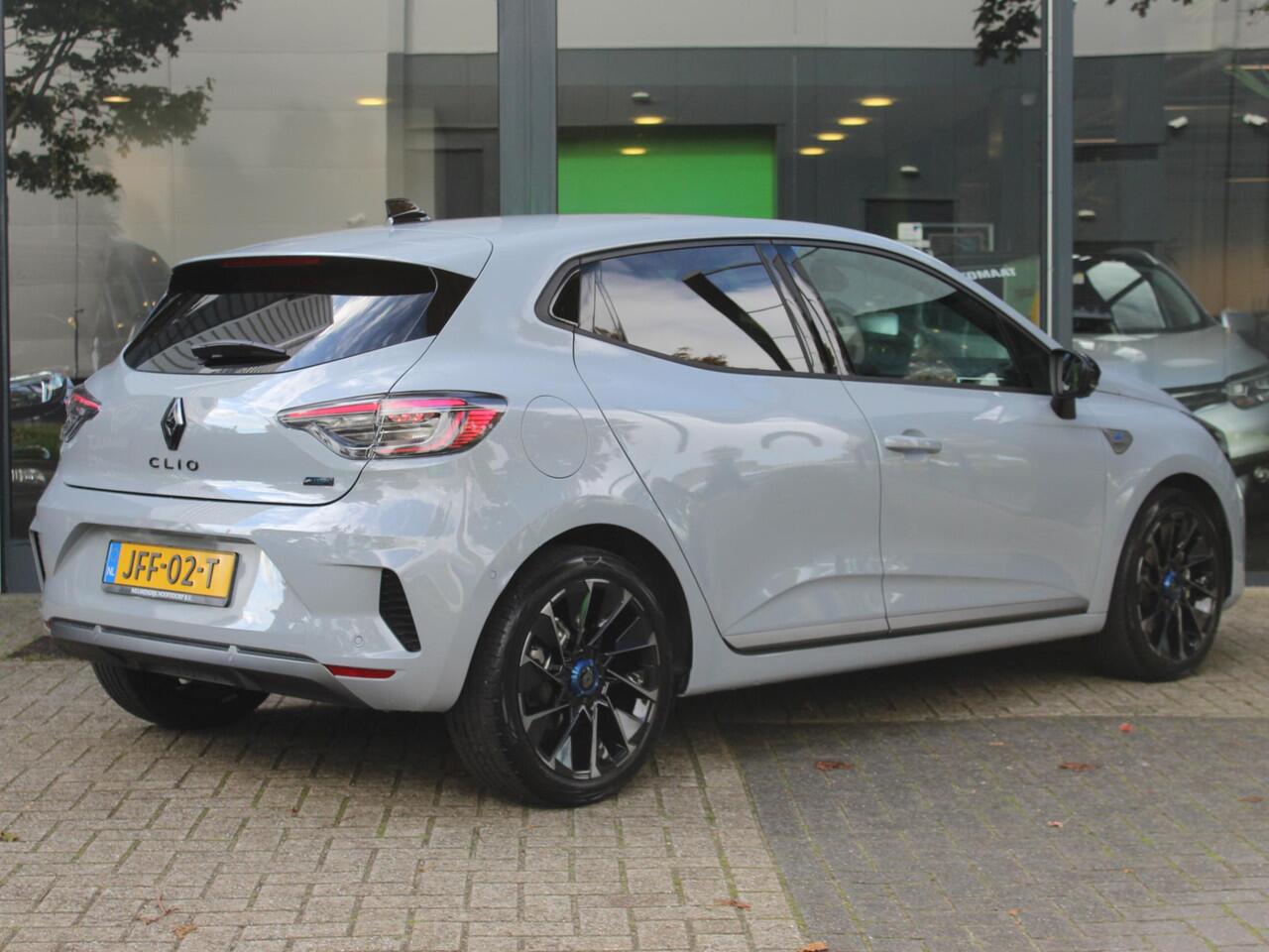 Renault CLIO 1.6 E-Tech Full Hybrid 145 esprit Alpine AUTOMAAT / PACK CITY PREMIUM / 9,3'' NAVI / 10.25'' DASHBOARD / ADAPT. CRUISE / CAMERA / PDC / CLIMATE / APPLE CARPLAY / ANDROID AUTO / PRIVACY GLASS / DAB+ / 17'' LMV