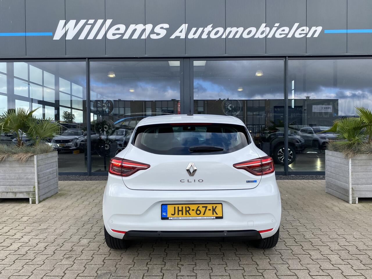 Renault CLIO 1.6 E-Tech Hybrid 140 Business Zen App Connect, Cruise Control & Climate Control