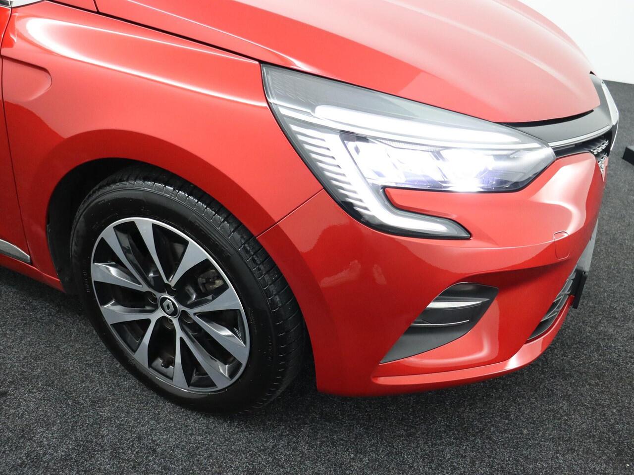 Renault CLIO 1.0 TCe 90 Techno / TREKHAAK / 1E EIGENAAR / NAVIGATIE /