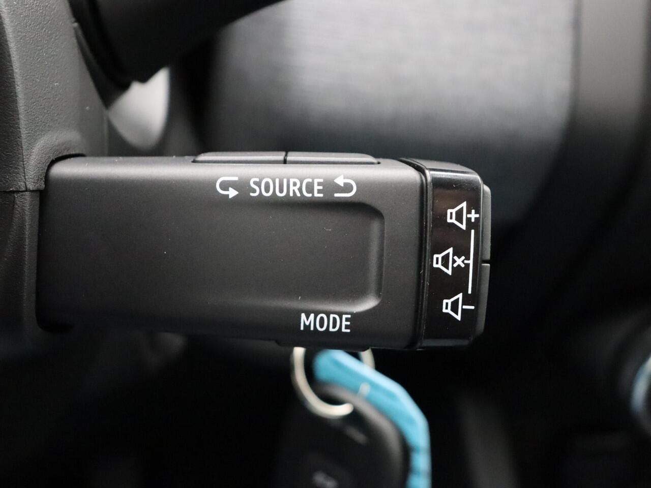 Renault CLIO TCe 90pk GPF evolution | Airco | Parkeersensoren achter | Cruise control | Apple carplay | Vierseizoenbanden |