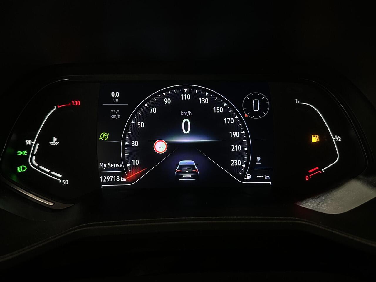 Renault CLIO 1.0 TCe 90 Intens | Navigatie | Climate Control | Cruise Control | Parkeersensoren voor, achter en achteruitrijcamera | Apple Carplay/Android Auto