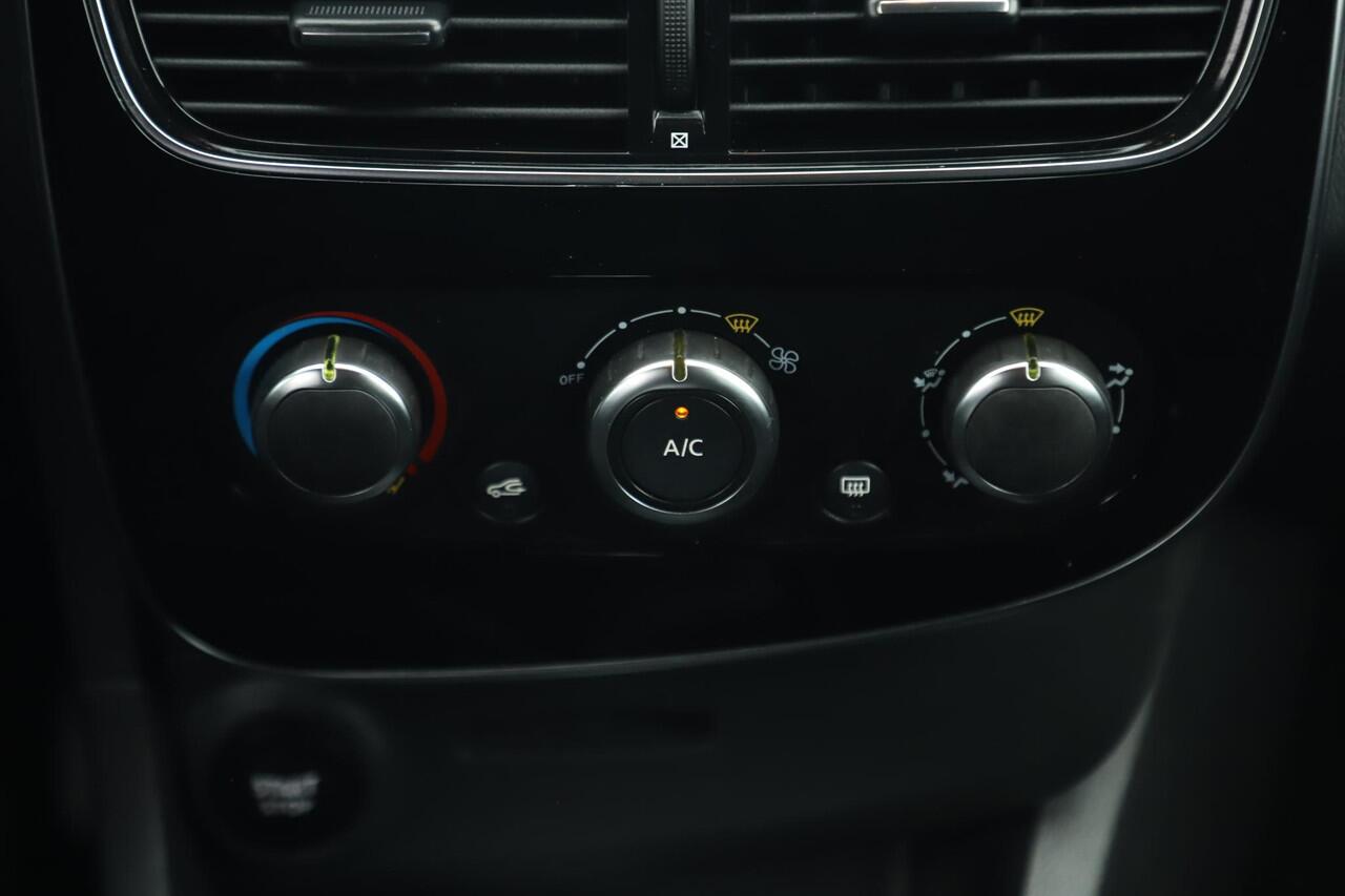 Renault CLIO Estate 0.9 TCe Limited Nardo Grey 16 inch LMV Keyless Navigatie Carplay Airco Cruise Control