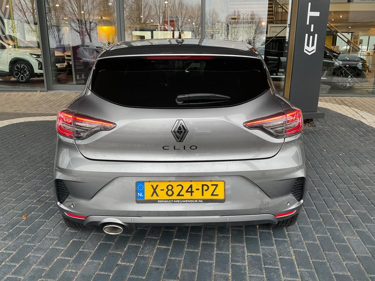 Renault CLIO 1.0 TCe 90 GPF esprit Alpine / Demo Hillegom / Lichtmetalen wielen 17" 'La Fleche met blauwe naafkap' /