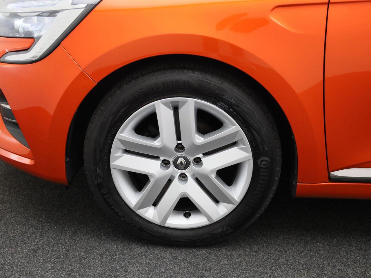 Renault CLIO 1.0 TCe Business Zen | PDC Achter | Full-Map Navigatie | Keyless | Licht- & Regensensor | Climate Control | LED-Verlichting | Elektr. Inklapbare Buitenspiegels | Cruise Control & Snelheidsbegrenzer | Apple Carplay & Android Auto