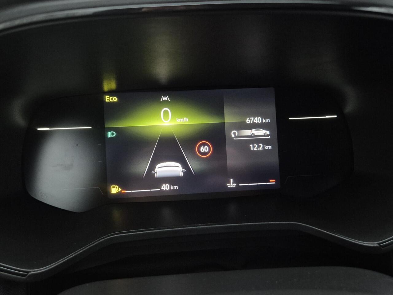 Renault CLIO 1.0 TCe 90 GPF techno Handgeschakeld / Fabrieksgarantie tot 04-2027 / Dealer onderhouden / Pack winter / Achteruitrijcamera / Stuur-en Stoelverwarming / Apple Carplay Android Auto / Navigatie /