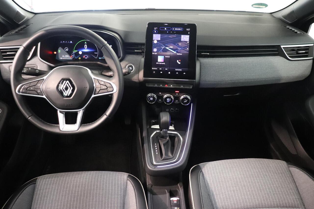 Renault CLIO 1.6 E-Tech Full Hybrid 145 techno | Rondom zicht Camera | Navigatie 9,3" | All season banden | Climate control | Cruise control | LED |