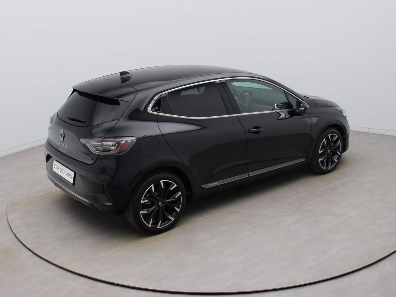 Renault CLIO STAM Limité 75 E-Tech full hybrid 145pk #15 van 75 Adapt. cruise | 360° Camera | BOSE | Leder | 9,3" Navi | 17" Velgen