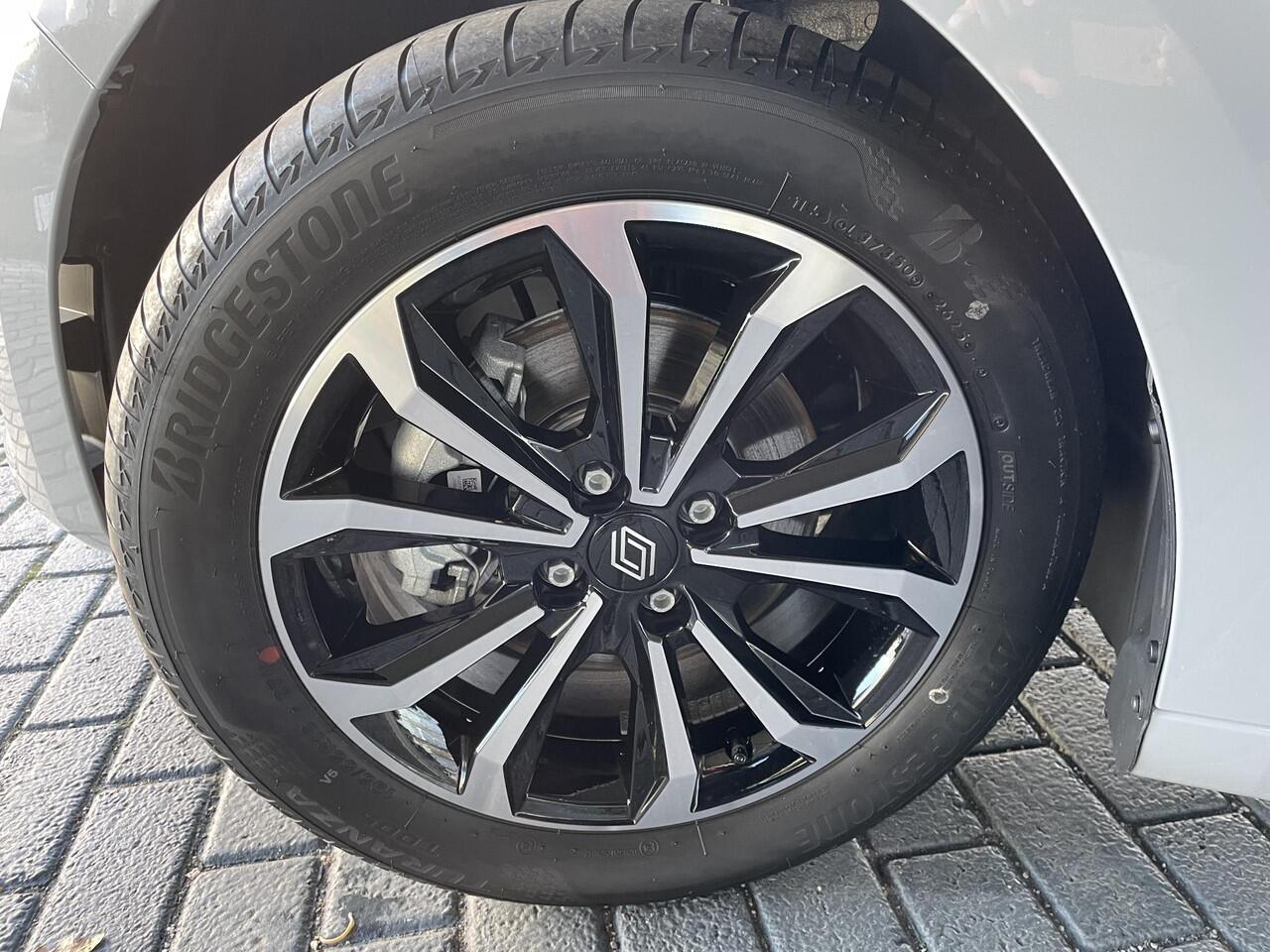 Renault CLIO 1.6 E-Tech Full Hybrid 145 techno / VOORRAAD ACTIE NIEUW! / 3000,- KORTING / 5 JAAR GARANTIE / OP=OP /