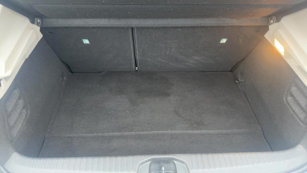 Renault CLIO 1.6 E-Tech Hybride 140 Zen Navigatie Full led Carplay