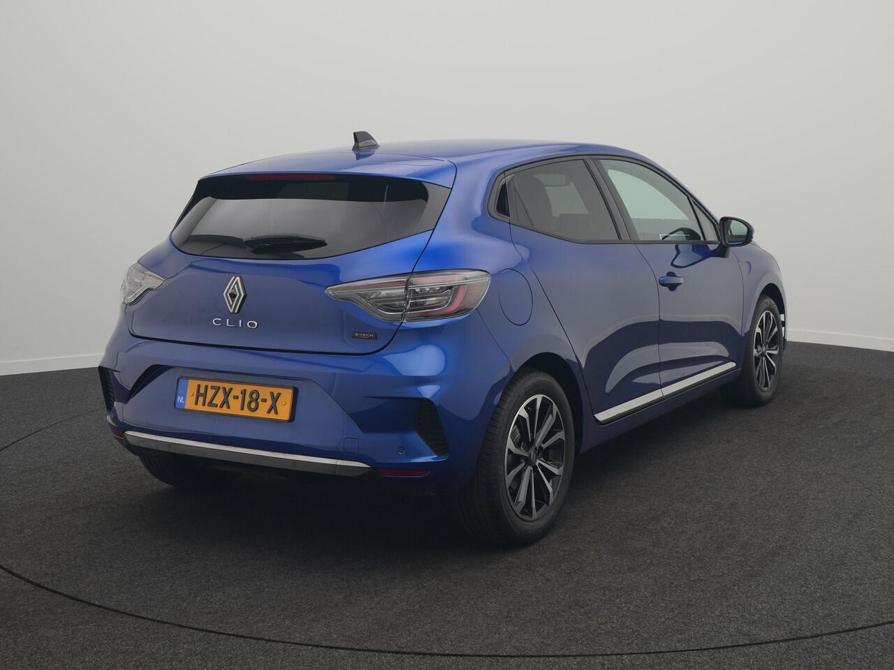 Renault CLIO 1.6 E-Tech Full Hybrid 145 techno Pack Look - Pack Navigation -