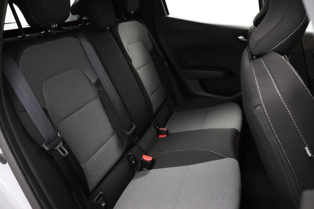 Renault CLIO 1.6 E-Tech Full Hybrid 145 evolution | Pack Navigation | Camera | Carplay/Android auto |