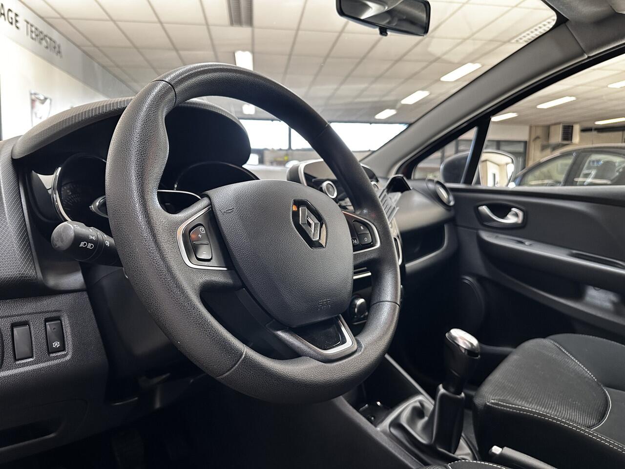 Renault CLIO Estate 0.9 TCe Life/ LED Dagrijverl./ Airco/ Cruise/ Bluetooth/ Radio+AUX&USB/ Elek.Pakket/ Isofix/ C.V.Afstand.