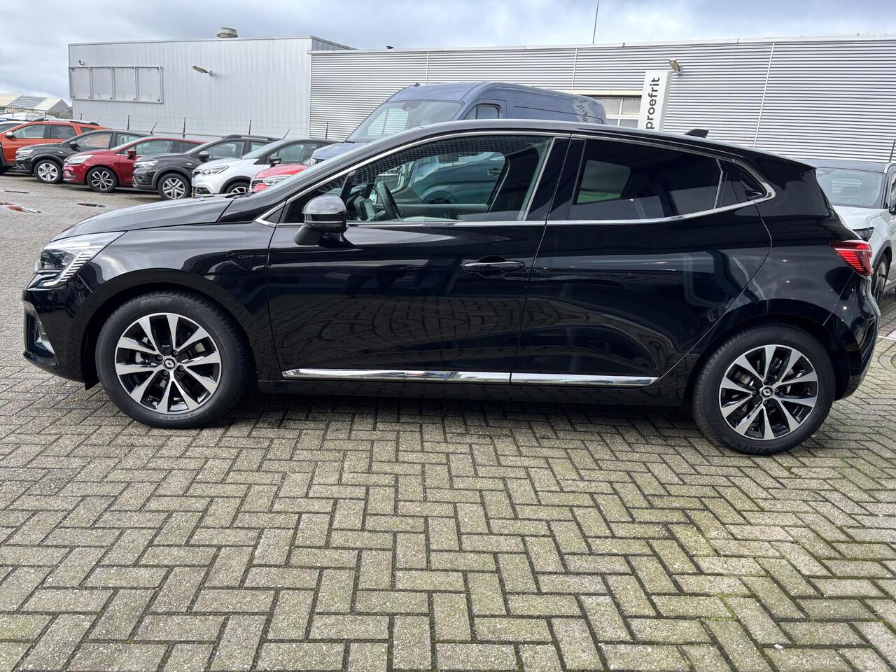 Renault CLIO 1.6 E-Tech Hybrid 145 Techno AUTOMAAT / NAVIGATIE incl. APPLE & ANDROID CARPLAY / CLIMATE CONTROL / PARKEERSENSOREN EN CAMERA / KEYLESS ENTRY