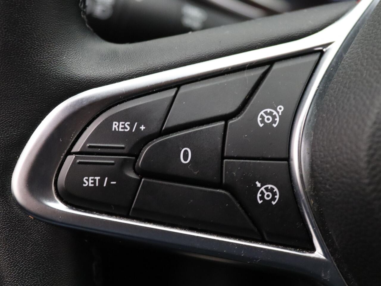 Renault CLIO 100pk TCe Intens Cruise | Climate | Carplay | Parkeersens. achter